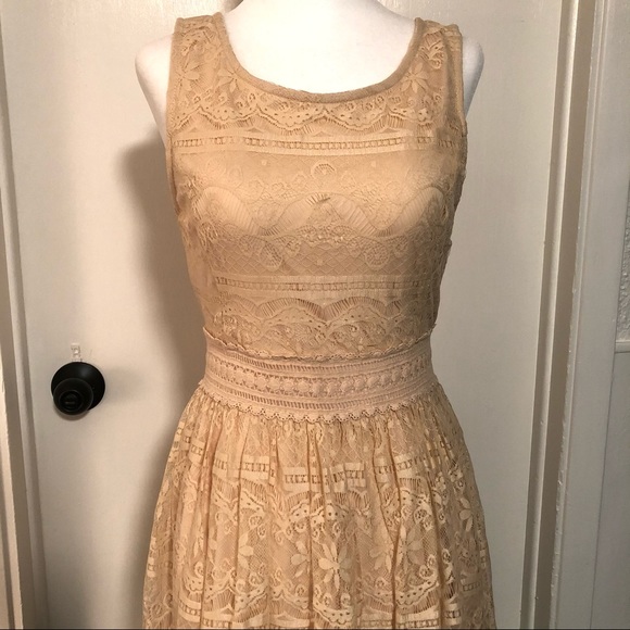 NWOT Forever 21 Peach Floral Lace Overlay Dress - Picture 6 of 10